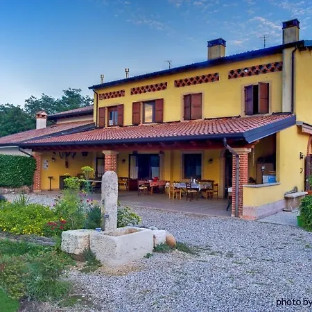 Fior Di Maggio Farm stay Pescantina